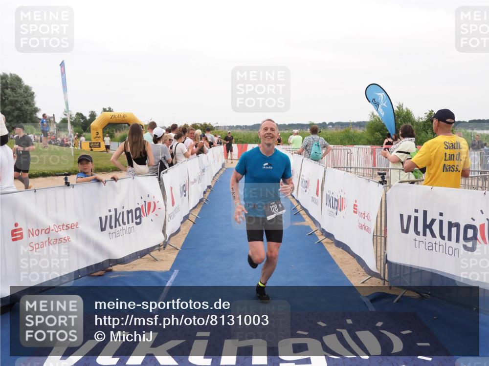 22.06.2025 - Viking Triathlon MichiJ http://msf.ph/oto/8131003 22.06.2025 15:34:55 Ziel 128 meine-sportfotos.de
