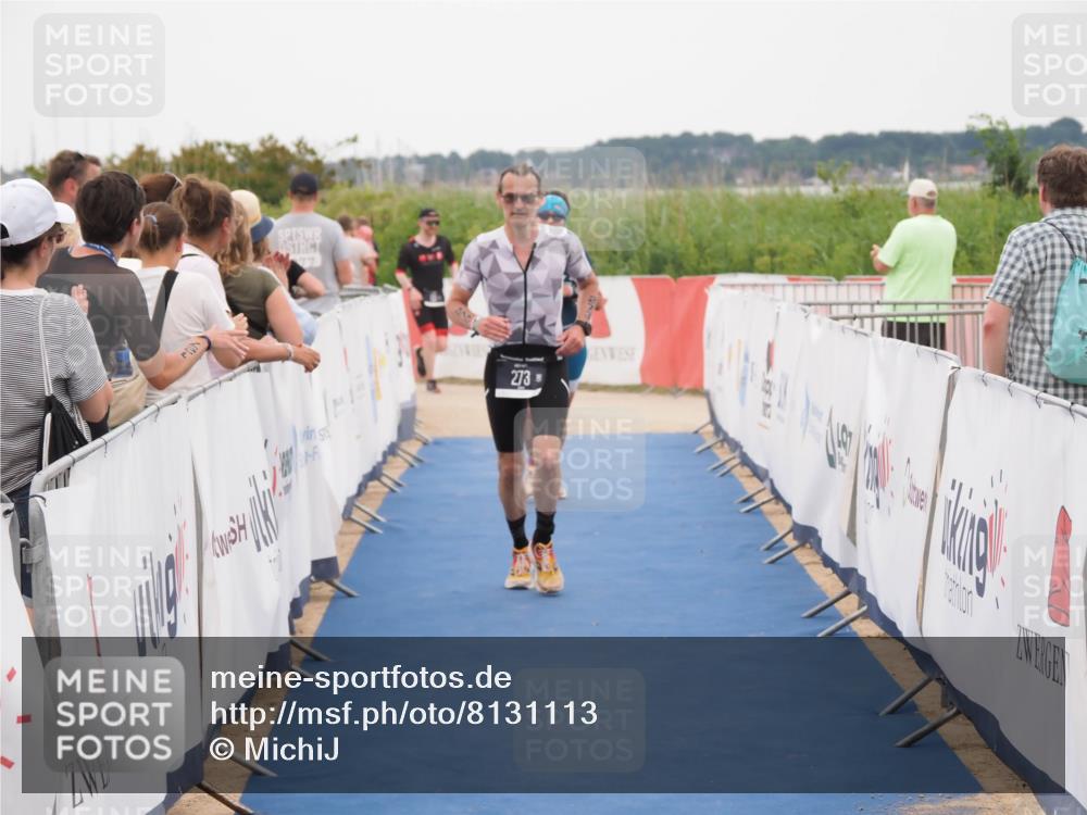 22.06.2025 - Viking Triathlon MichiJ http://msf.ph/oto/8131113 22.06.2025 15:35:18 Ziel 273, 324 meine-sportfotos.de