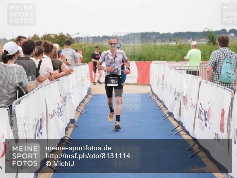 22.06.2025 - Viking Triathlon MichiJ http://msf.ph/oto/8131114 22.06.2025 15:35:18 Ziel 273, 324 meine-sportfotos.de