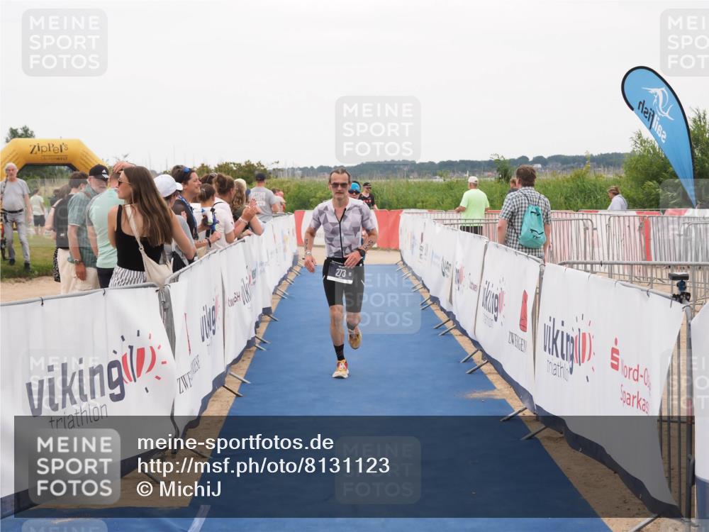 22.06.2025 - Viking Triathlon MichiJ http://msf.ph/oto/8131123 22.06.2025 15:35:19 Ziel 273, 324 meine-sportfotos.de