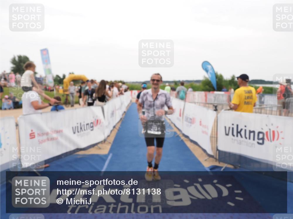22.06.2025 - Viking Triathlon MichiJ http://msf.ph/oto/8131138 22.06.2025 15:35:21 Ziel 273, 324 meine-sportfotos.de