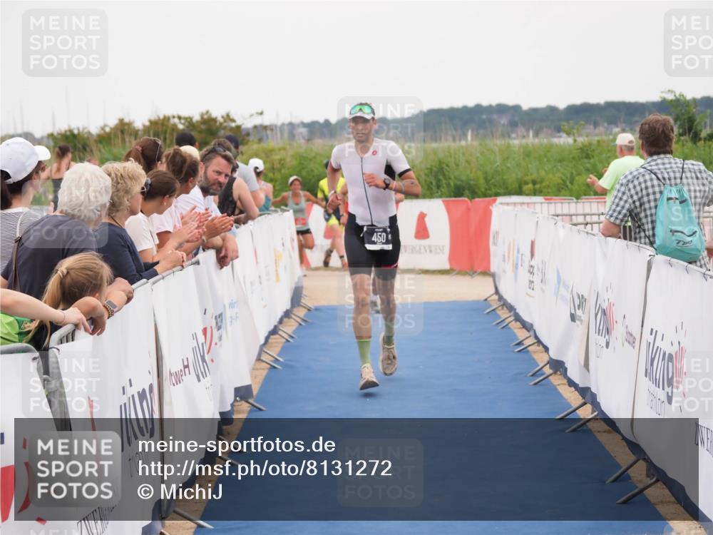 22.06.2025 - Viking Triathlon MichiJ http://msf.ph/oto/8131272 22.06.2025 15:37:00 Ziel 450, 480, 659 meine-sportfotos.de