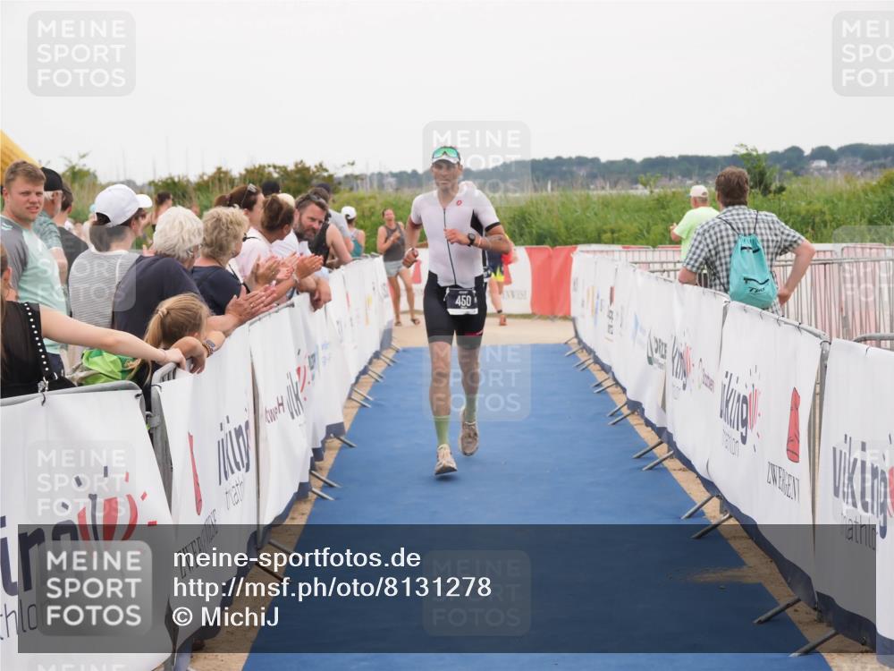 22.06.2025 - Viking Triathlon MichiJ http://msf.ph/oto/8131278 22.06.2025 15:37:01 Ziel 450, 480, 659 meine-sportfotos.de