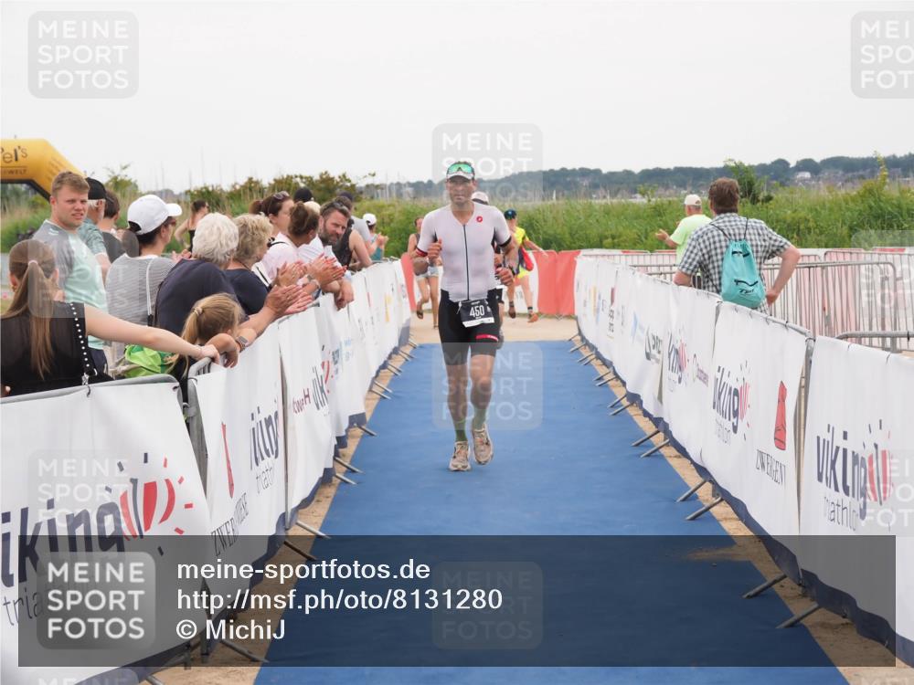 22.06.2025 - Viking Triathlon MichiJ http://msf.ph/oto/8131280 22.06.2025 15:37:01 Ziel 450, 480, 659 meine-sportfotos.de