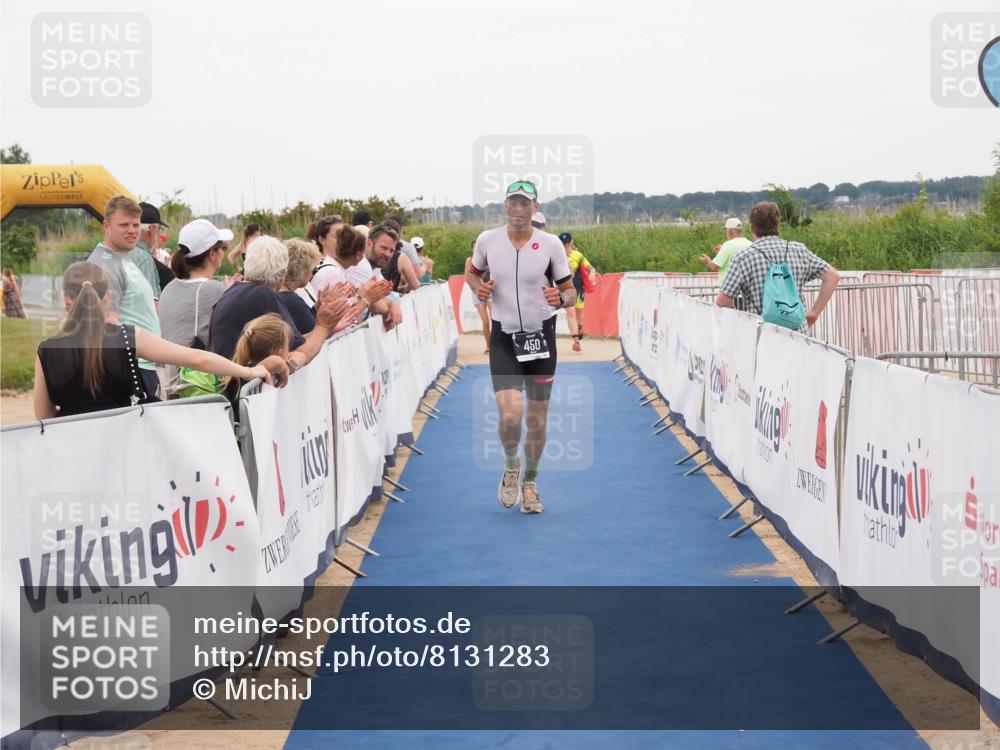 22.06.2025 - Viking Triathlon MichiJ http://msf.ph/oto/8131283 22.06.2025 15:37:01 Ziel 450, 480, 659 meine-sportfotos.de