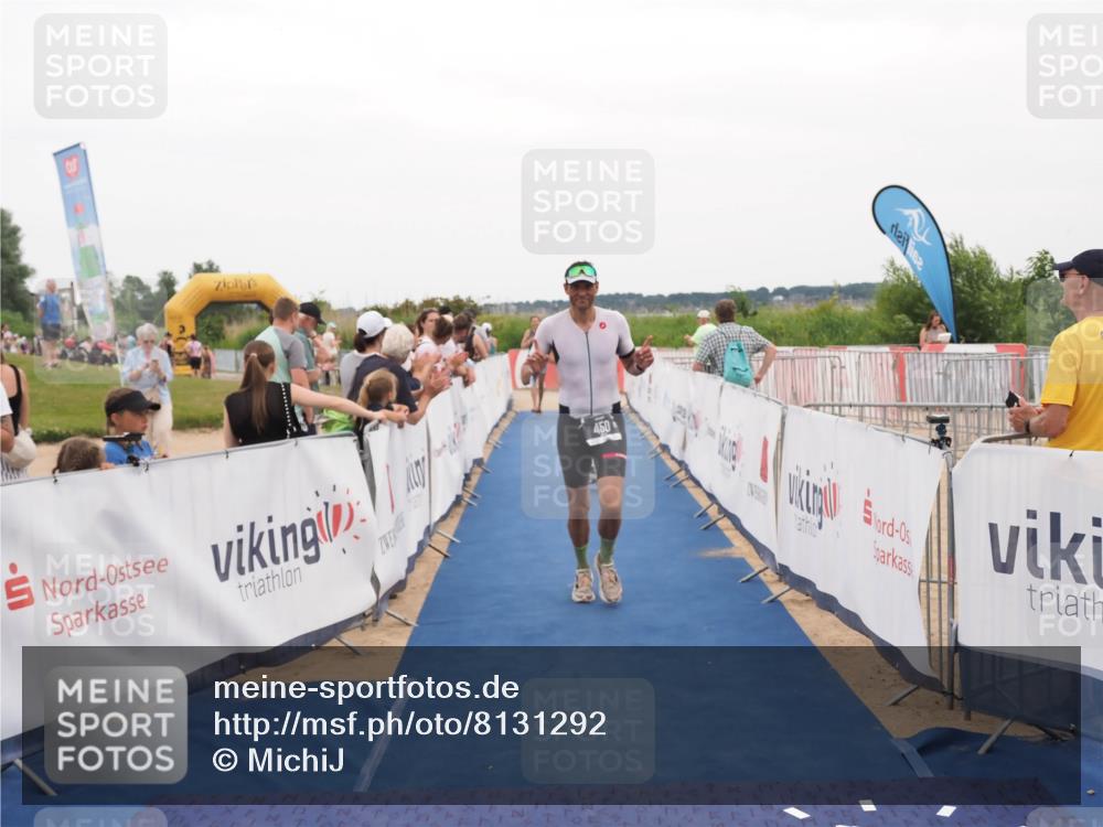 22.06.2025 - Viking Triathlon MichiJ http://msf.ph/oto/8131292 22.06.2025 15:37:02 Ziel 450, 480, 659 meine-sportfotos.de
