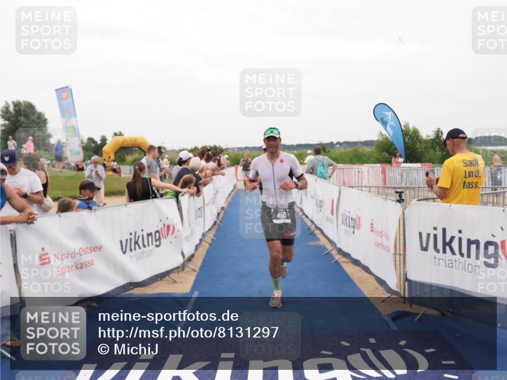 22.06.2025 - Viking Triathlon MichiJ http://msf.ph/oto/8131297 22.06.2025 15:37:03 Ziel 450, 480, 659 meine-sportfotos.de
