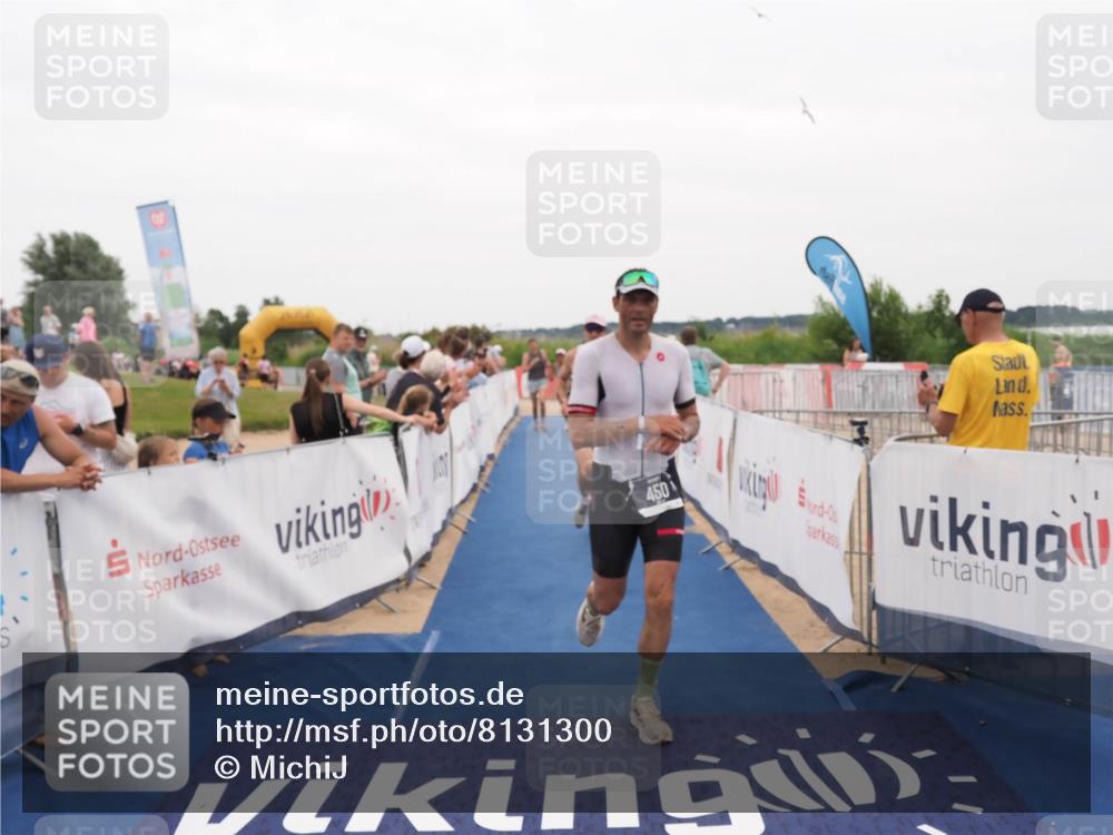 22.06.2025 - Viking Triathlon MichiJ http://msf.ph/oto/8131300 22.06.2025 15:37:03 Ziel 450, 480, 659 meine-sportfotos.de