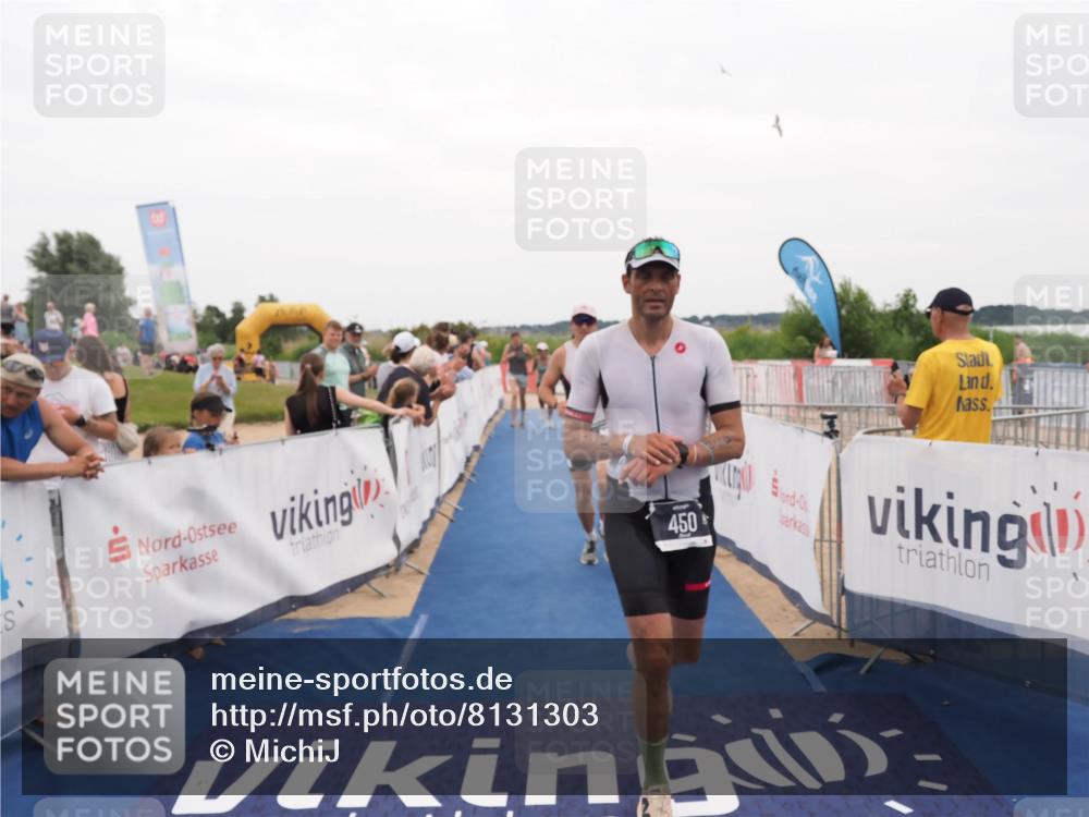 22.06.2025 - Viking Triathlon MichiJ http://msf.ph/oto/8131303 22.06.2025 15:37:04 Ziel 450, 480, 659 meine-sportfotos.de