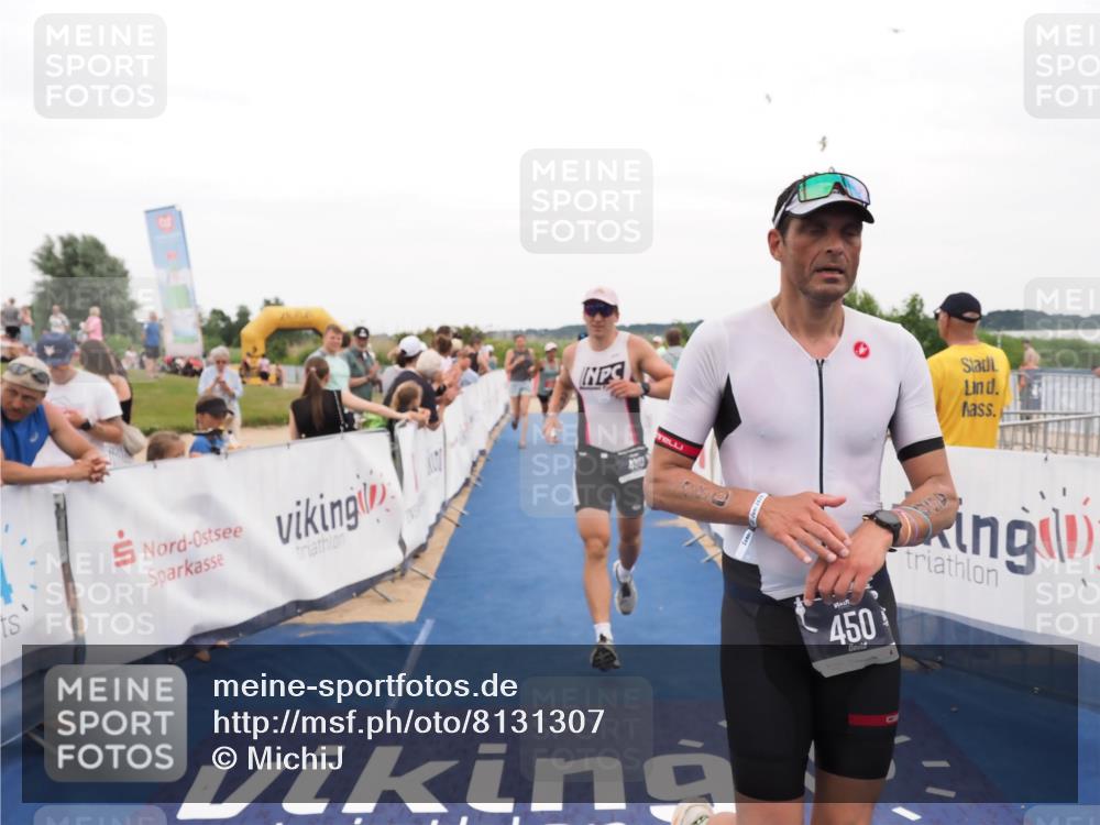 22.06.2025 - Viking Triathlon MichiJ http://msf.ph/oto/8131307 22.06.2025 15:37:04 Ziel 450, 480, 659 meine-sportfotos.de