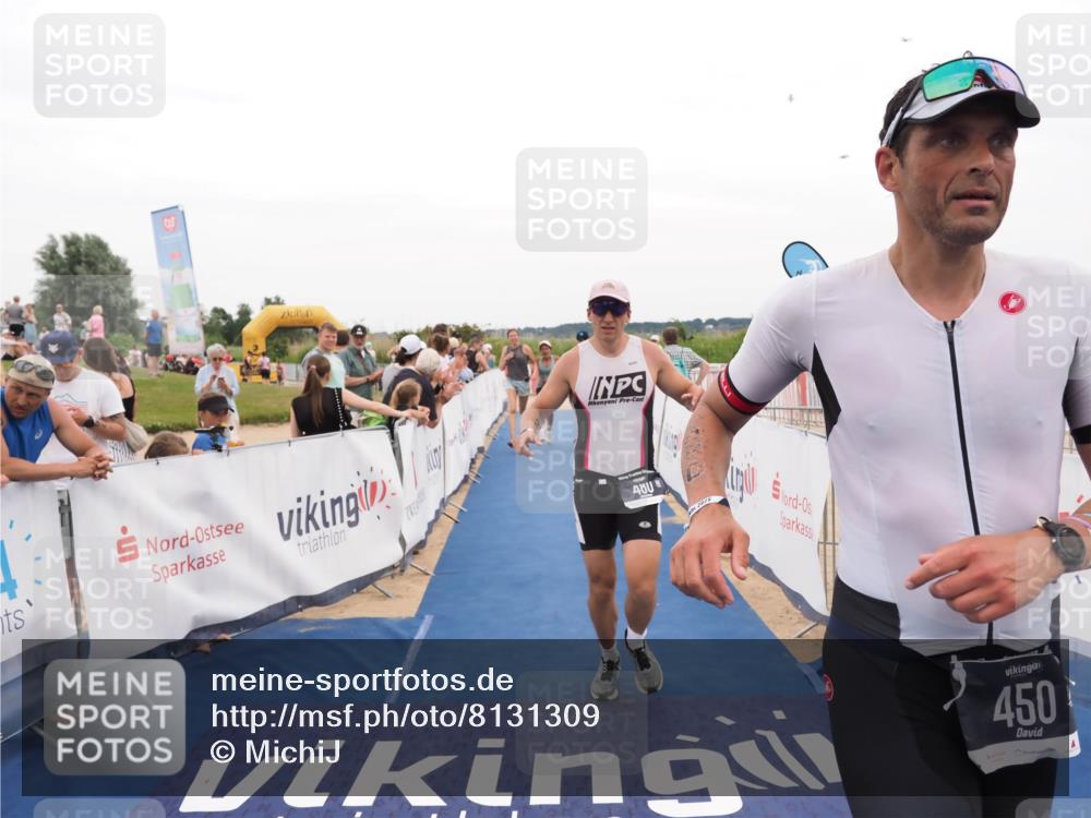 22.06.2025 - Viking Triathlon MichiJ http://msf.ph/oto/8131309 22.06.2025 15:37:04 Ziel 450, 480, 659 meine-sportfotos.de