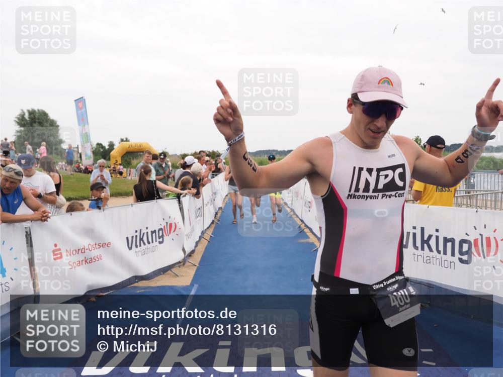 22.06.2025 - Viking Triathlon MichiJ http://msf.ph/oto/8131316 22.06.2025 15:37:05 Ziel 450, 480, 659 meine-sportfotos.de