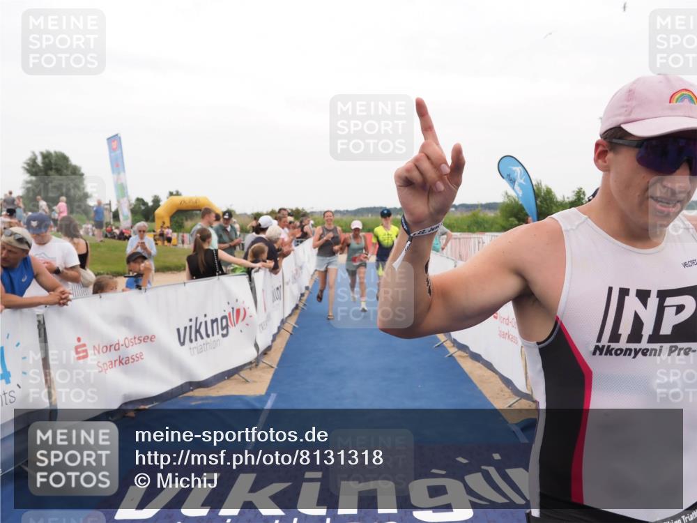 22.06.2025 - Viking Triathlon MichiJ http://msf.ph/oto/8131318 22.06.2025 15:37:06 Ziel 450, 480, 659 meine-sportfotos.de