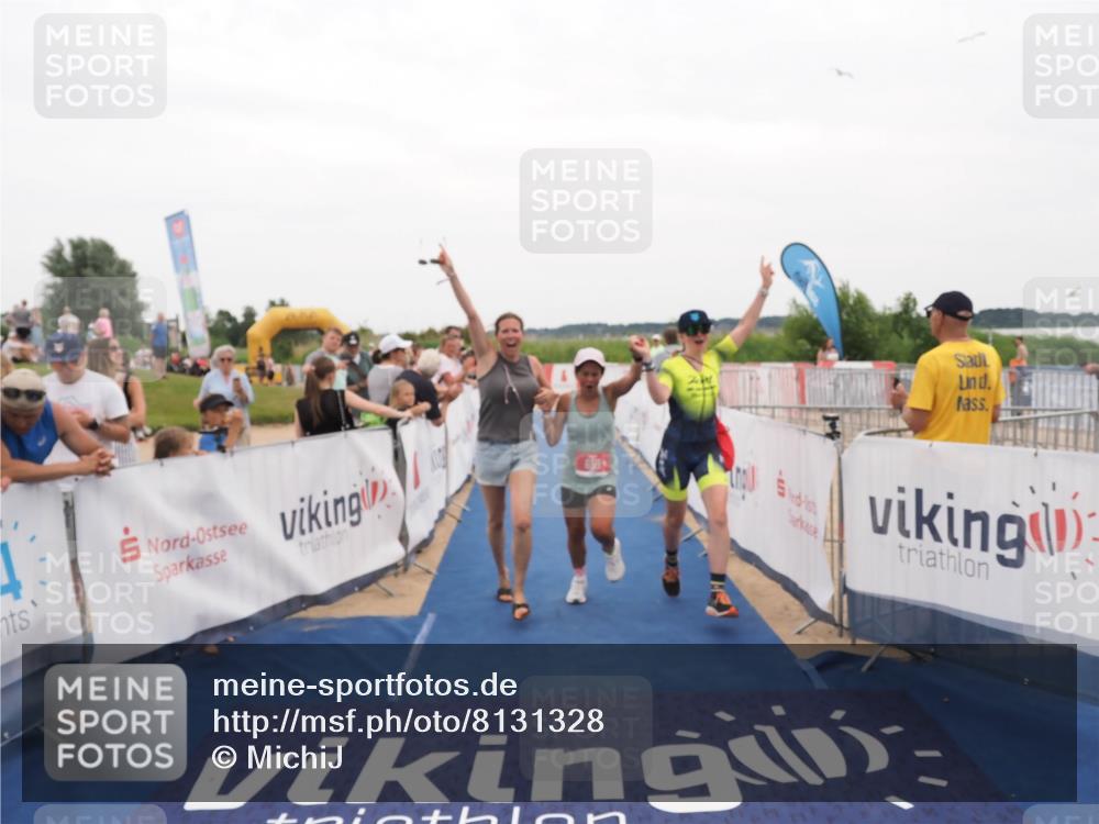 22.06.2025 - Viking Triathlon MichiJ http://msf.ph/oto/8131328 22.06.2025 15:37:07 Ziel 450, 480, 659 meine-sportfotos.de