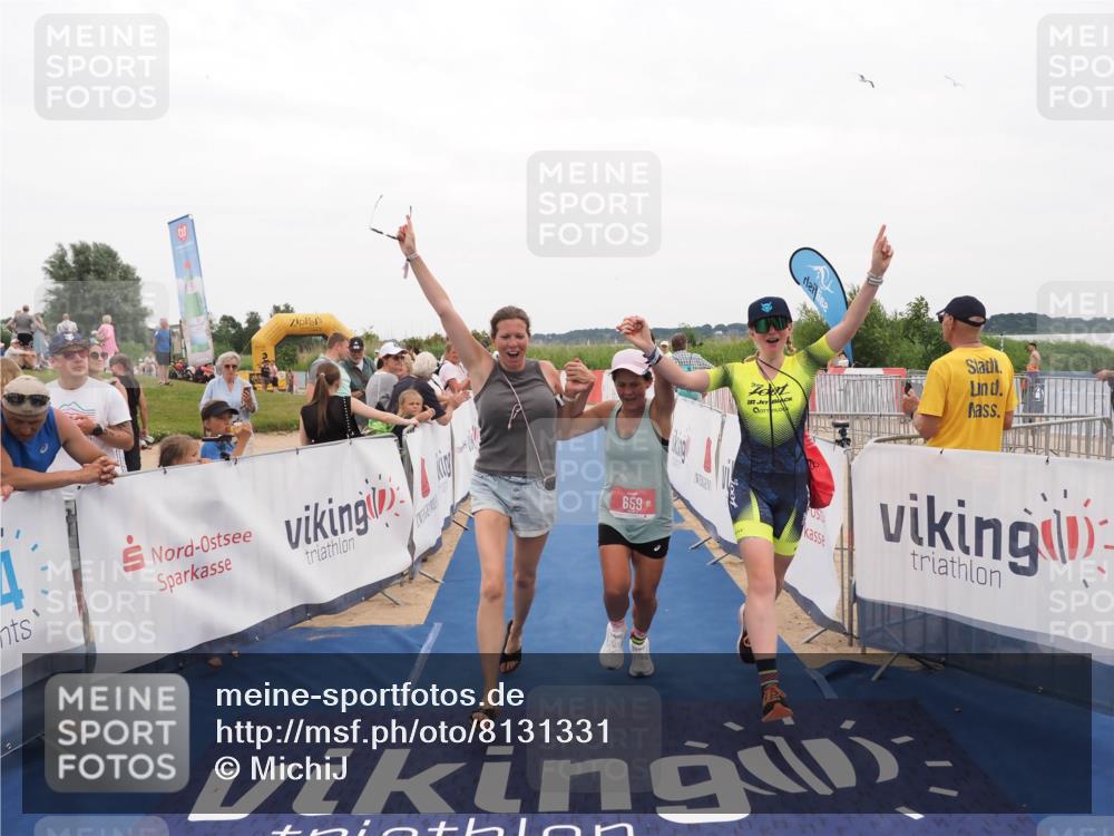 22.06.2025 - Viking Triathlon MichiJ http://msf.ph/oto/8131331 22.06.2025 15:37:07 Ziel 450, 480, 659 meine-sportfotos.de