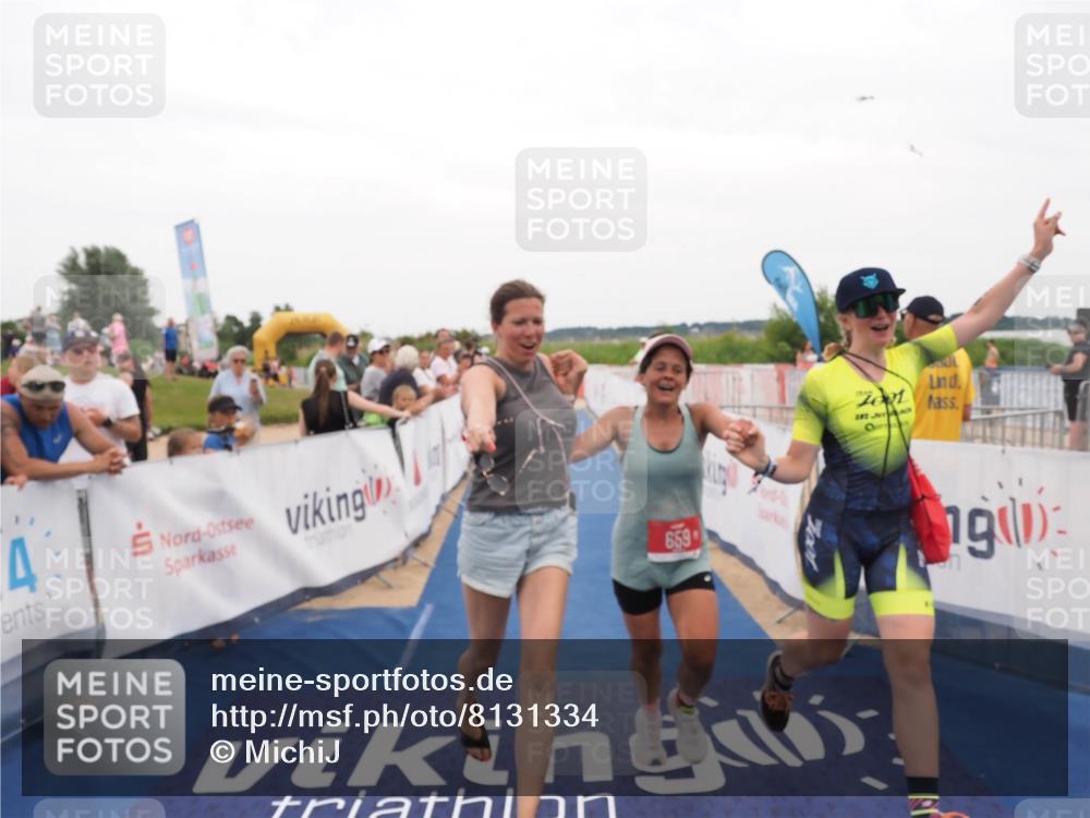 22.06.2025 - Viking Triathlon MichiJ http://msf.ph/oto/8131334 22.06.2025 15:37:08 Ziel 480, 659 meine-sportfotos.de