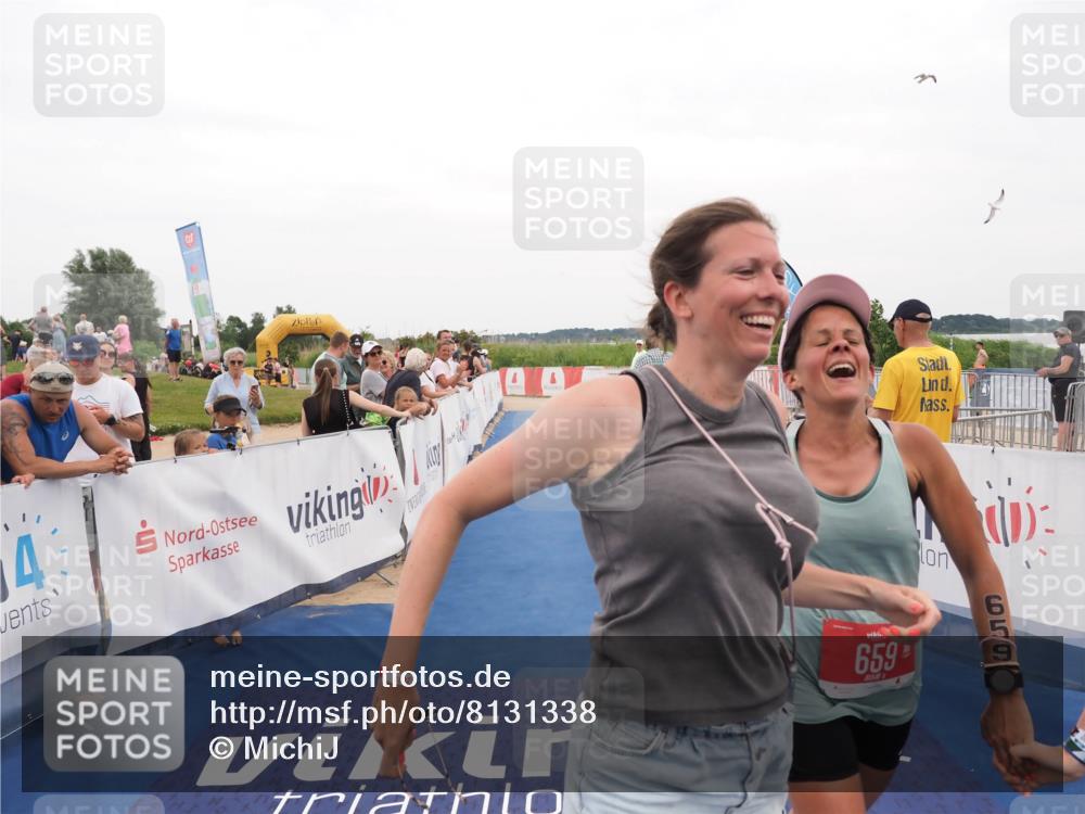 22.06.2025 - Viking Triathlon MichiJ http://msf.ph/oto/8131338 22.06.2025 15:37:08 Ziel 480, 659 meine-sportfotos.de
