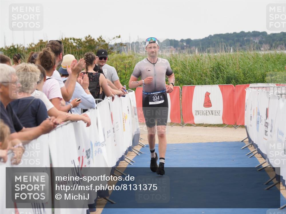 22.06.2025 - Viking Triathlon MichiJ http://msf.ph/oto/8131375 22.06.2025 15:38:17 Ziel 334 meine-sportfotos.de