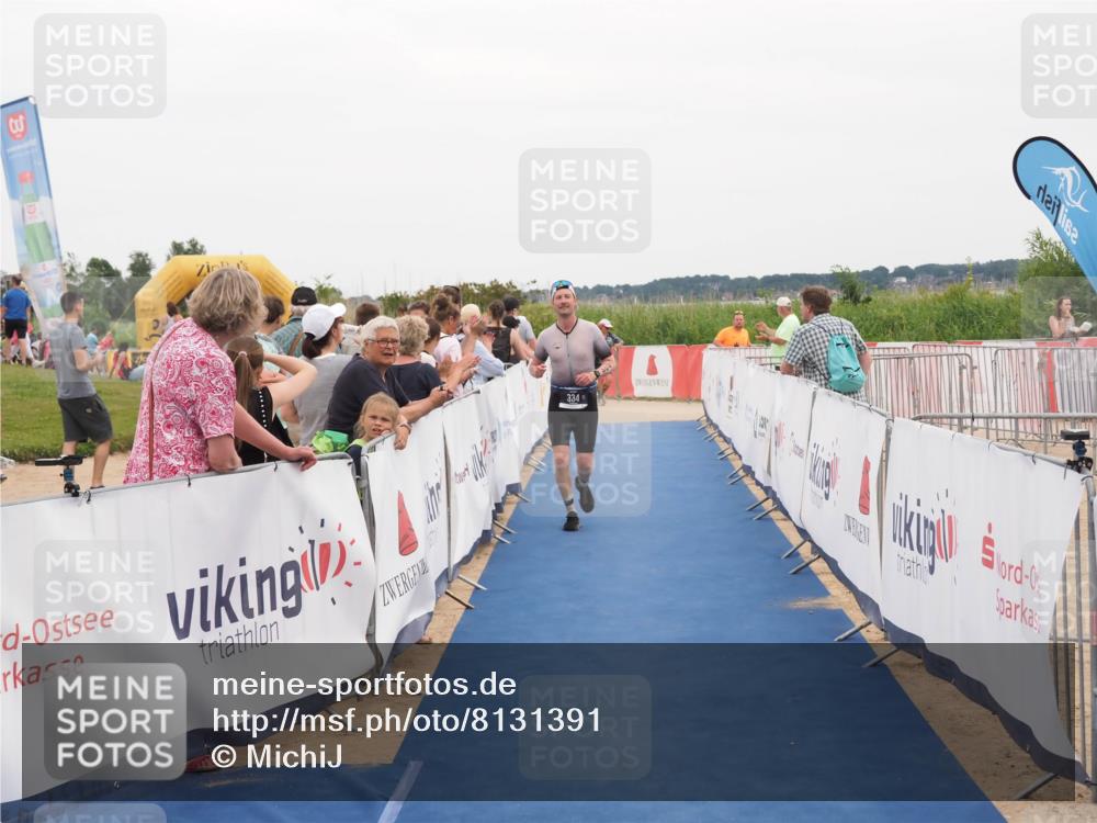 22.06.2025 - Viking Triathlon MichiJ http://msf.ph/oto/8131391 22.06.2025 15:38:19 Ziel 334 meine-sportfotos.de