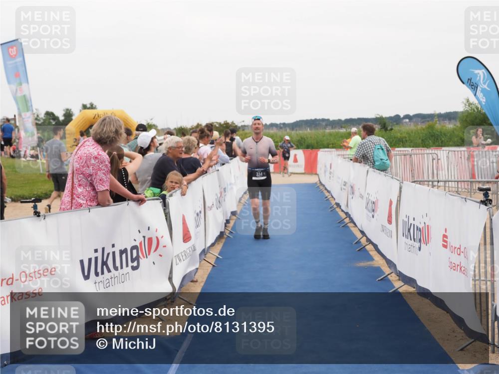 22.06.2025 - Viking Triathlon MichiJ http://msf.ph/oto/8131395 22.06.2025 15:38:19 Ziel 334 meine-sportfotos.de