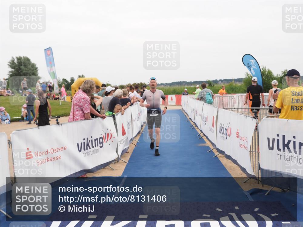 22.06.2025 - Viking Triathlon MichiJ http://msf.ph/oto/8131406 22.06.2025 15:38:21 Ziel 334 meine-sportfotos.de