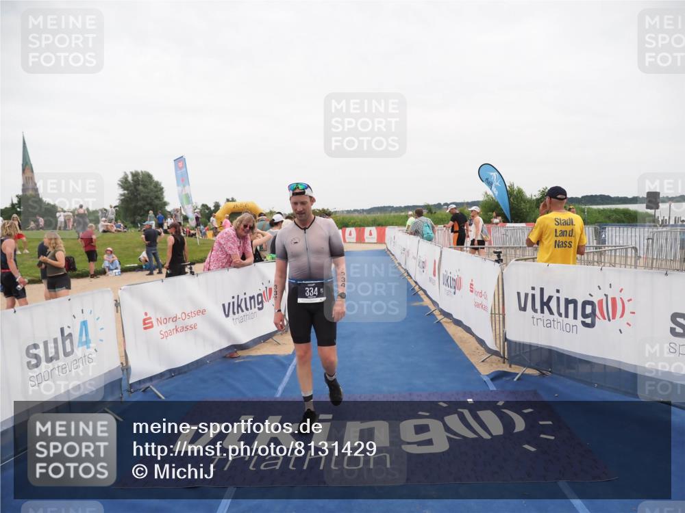 22.06.2025 - Viking Triathlon MichiJ http://msf.ph/oto/8131429 22.06.2025 15:38:23 Ziel 334 meine-sportfotos.de