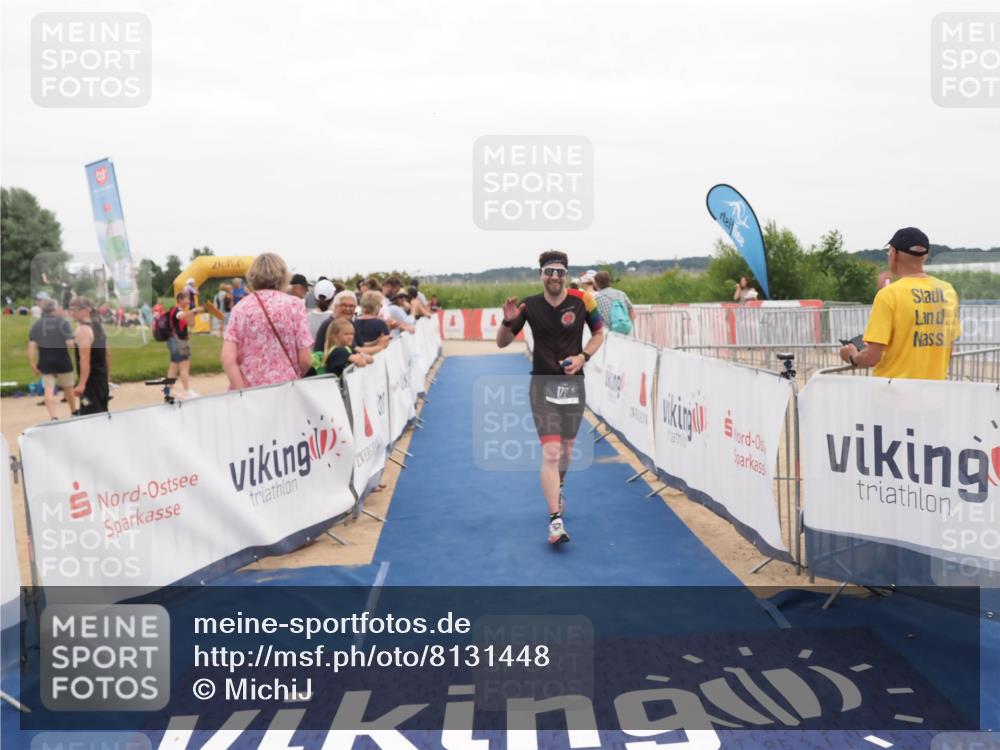 22.06.2025 - Viking Triathlon MichiJ http://msf.ph/oto/8131448 22.06.2025 15:38:34 Ziel 179 meine-sportfotos.de
