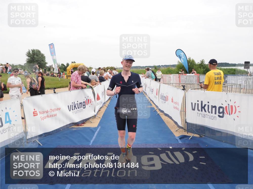 22.06.2025 - Viking Triathlon MichiJ http://msf.ph/oto/8131484 22.06.2025 15:38:58 Ziel 194 meine-sportfotos.de