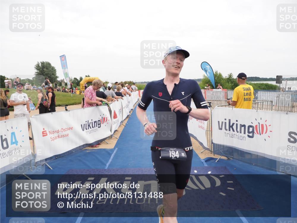 22.06.2025 - Viking Triathlon MichiJ http://msf.ph/oto/8131488 22.06.2025 15:38:59 Ziel 194 meine-sportfotos.de