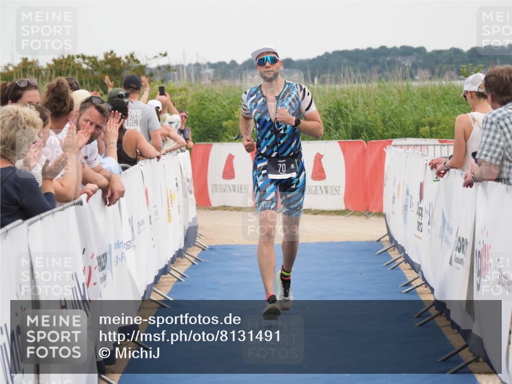 22.06.2025 - Viking Triathlon MichiJ http://msf.ph/oto/8131491 22.06.2025 15:39:06 Ziel 70 meine-sportfotos.de