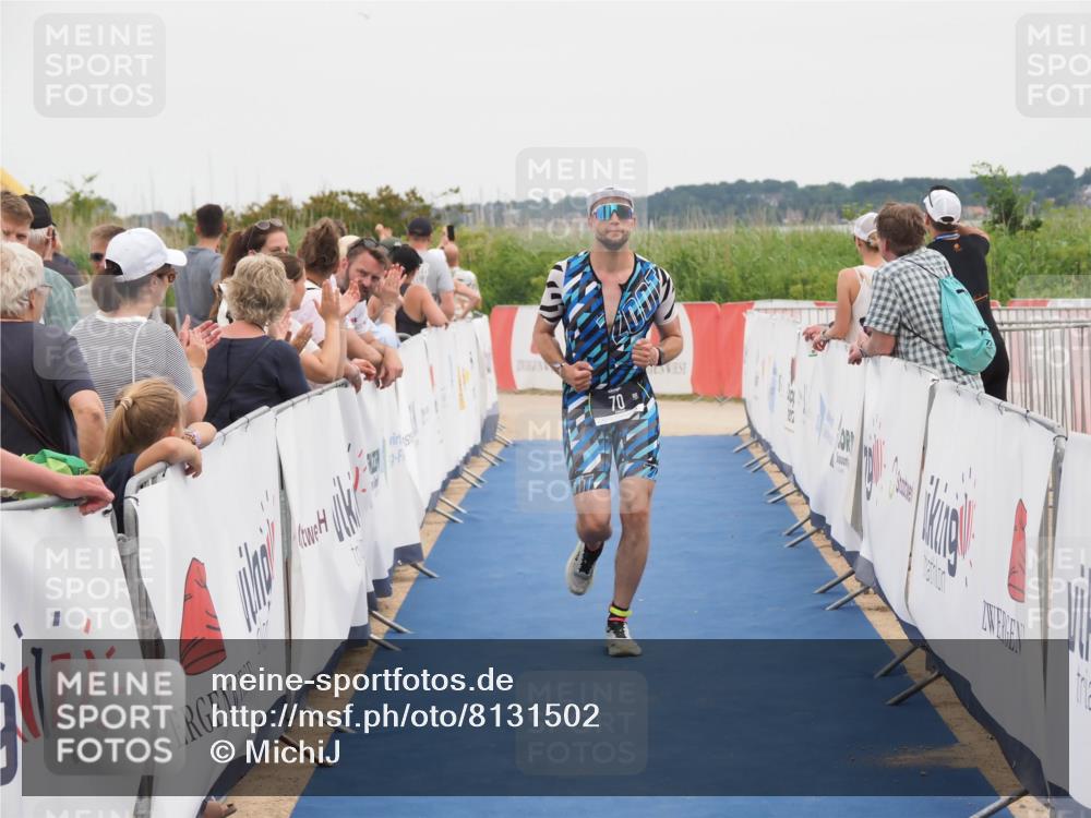 22.06.2025 - Viking Triathlon MichiJ http://msf.ph/oto/8131502 22.06.2025 15:39:07 Ziel 70 meine-sportfotos.de