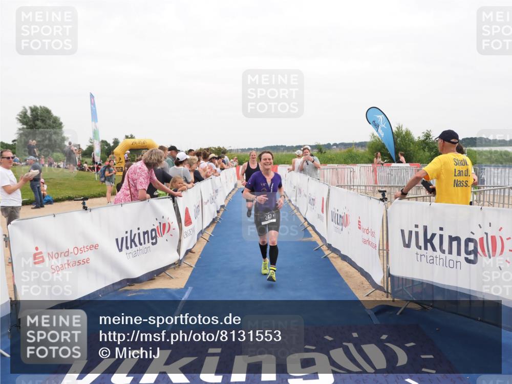 22.06.2025 - Viking Triathlon MichiJ http://msf.ph/oto/8131553 22.06.2025 15:39:27 Ziel 243, 475 meine-sportfotos.de