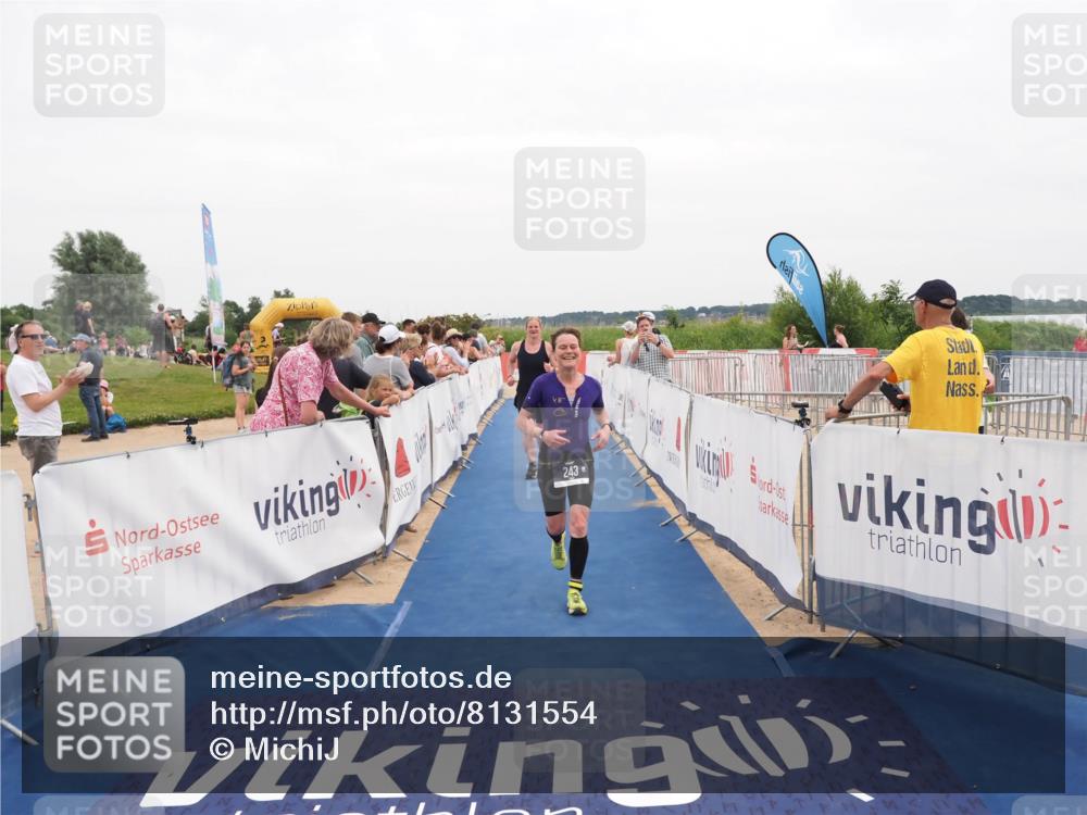 22.06.2025 - Viking Triathlon MichiJ http://msf.ph/oto/8131554 22.06.2025 15:39:27 Ziel 243, 475 meine-sportfotos.de