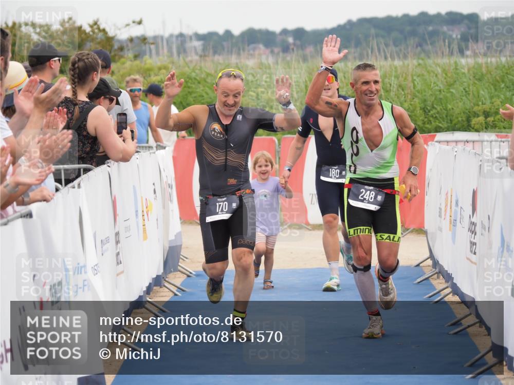 22.06.2025 - Viking Triathlon MichiJ http://msf.ph/oto/8131570 22.06.2025 15:39:56 Ziel 170, 180, 248 meine-sportfotos.de