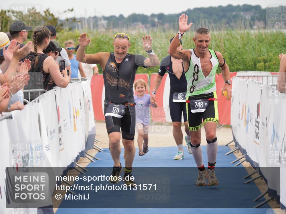 22.06.2025 - Viking Triathlon MichiJ http://msf.ph/oto/8131571 22.06.2025 15:39:56 Ziel 170, 180, 248 meine-sportfotos.de
