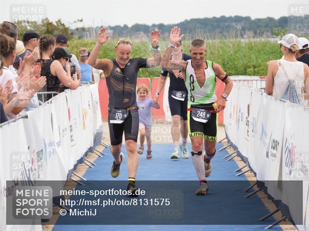22.06.2025 - Viking Triathlon MichiJ http://msf.ph/oto/8131575 22.06.2025 15:39:57 Ziel 170, 180, 248 meine-sportfotos.de