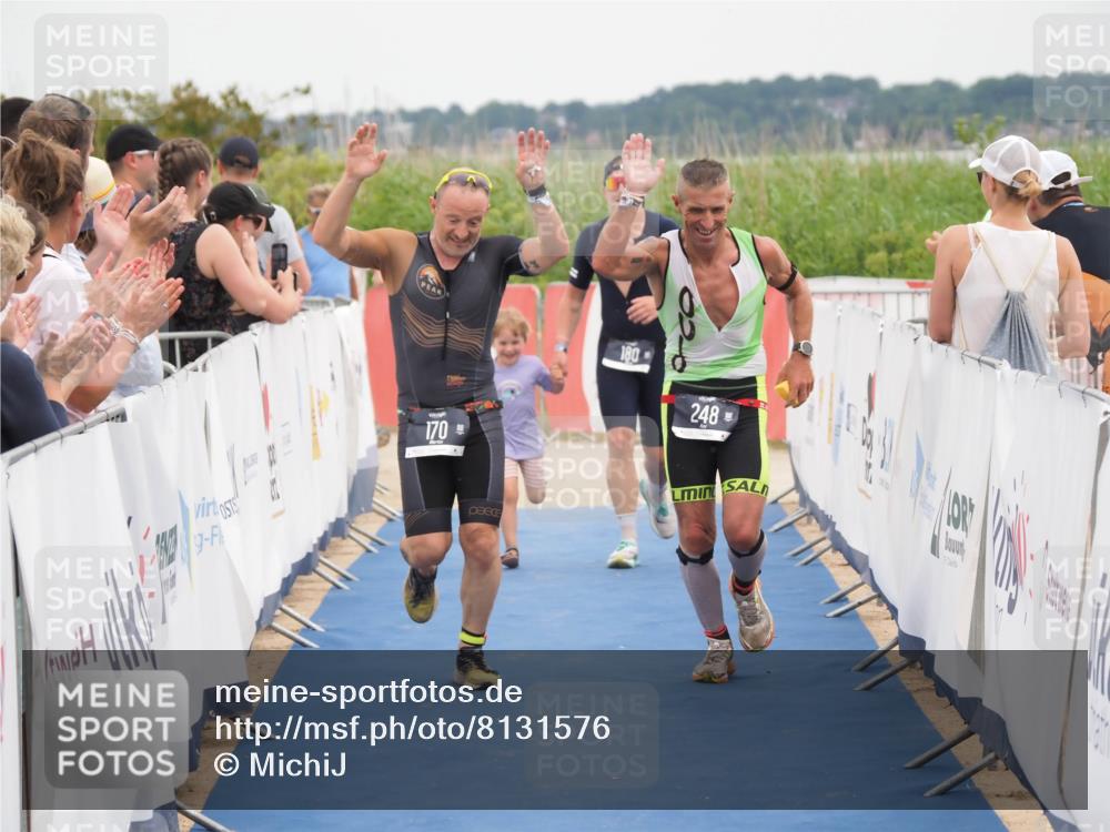 22.06.2025 - Viking Triathlon MichiJ http://msf.ph/oto/8131576 22.06.2025 15:39:57 Ziel 170, 180, 248 meine-sportfotos.de