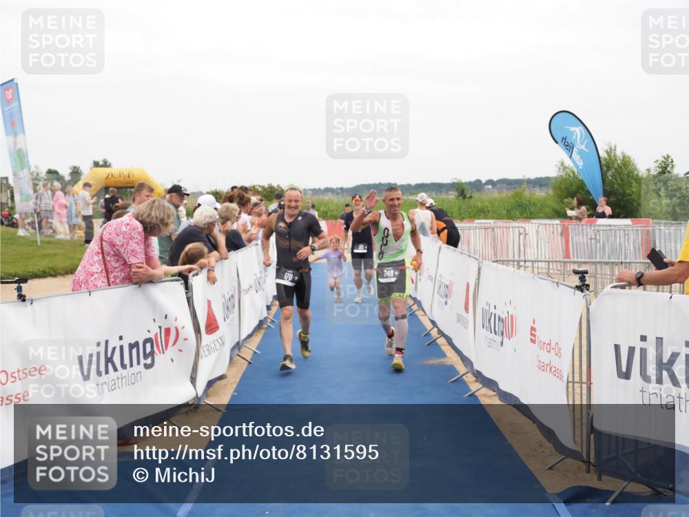 22.06.2025 - Viking Triathlon MichiJ http://msf.ph/oto/8131595 22.06.2025 15:39:59 Ziel 170, 180, 248 meine-sportfotos.de