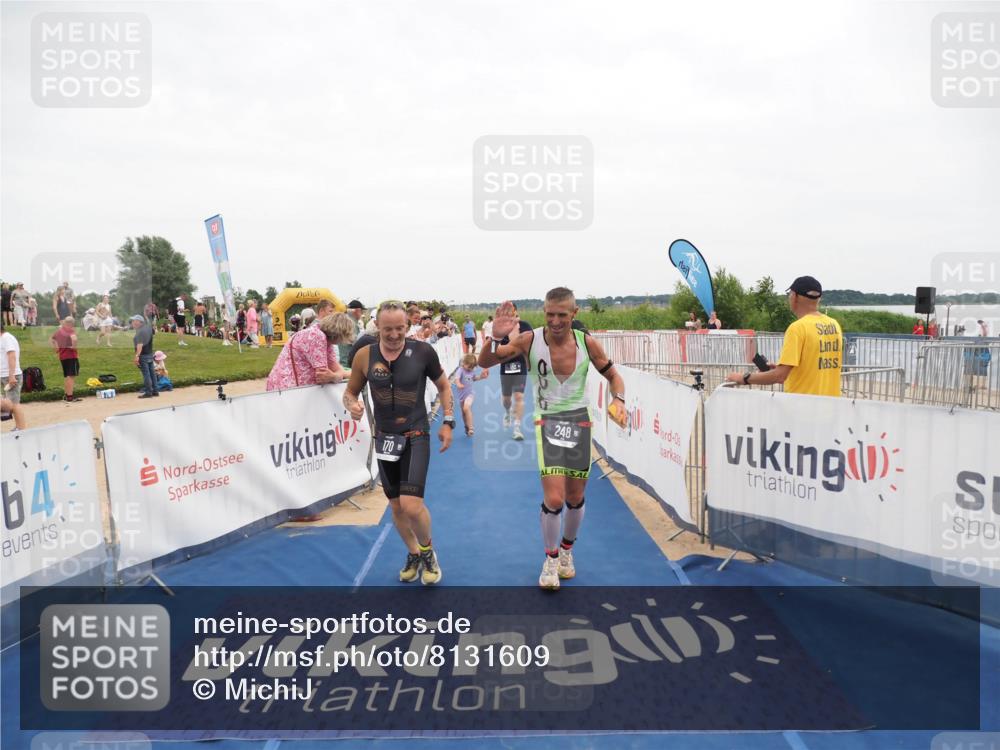 22.06.2025 - Viking Triathlon MichiJ http://msf.ph/oto/8131609 22.06.2025 15:40:01 Ziel 170, 180, 248 meine-sportfotos.de