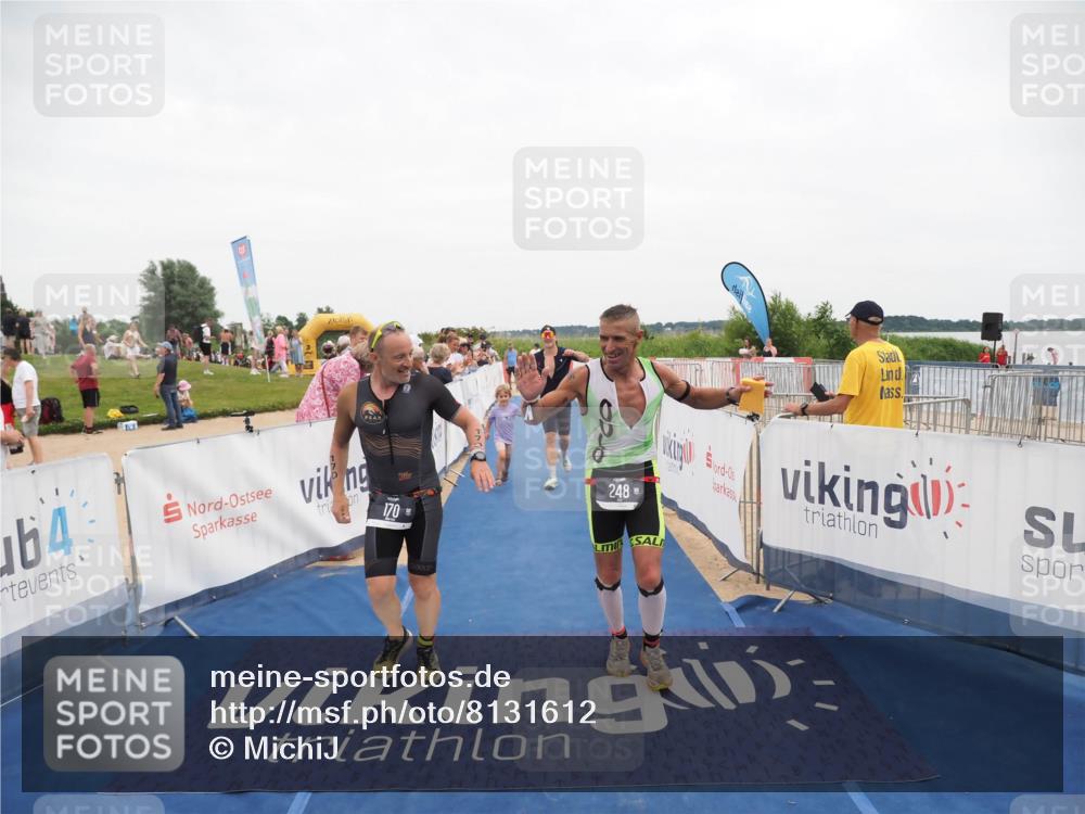 22.06.2025 - Viking Triathlon MichiJ http://msf.ph/oto/8131612 22.06.2025 15:40:01 Ziel 170, 180, 248 meine-sportfotos.de