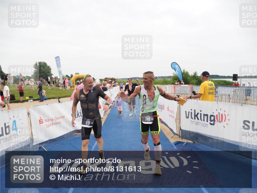22.06.2025 - Viking Triathlon MichiJ http://msf.ph/oto/8131613 22.06.2025 15:40:01 Ziel 170, 180, 248 meine-sportfotos.de