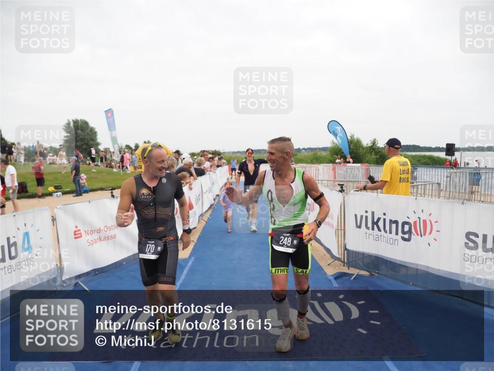 22.06.2025 - Viking Triathlon MichiJ http://msf.ph/oto/8131615 22.06.2025 15:40:02 Ziel 170, 180, 248 meine-sportfotos.de