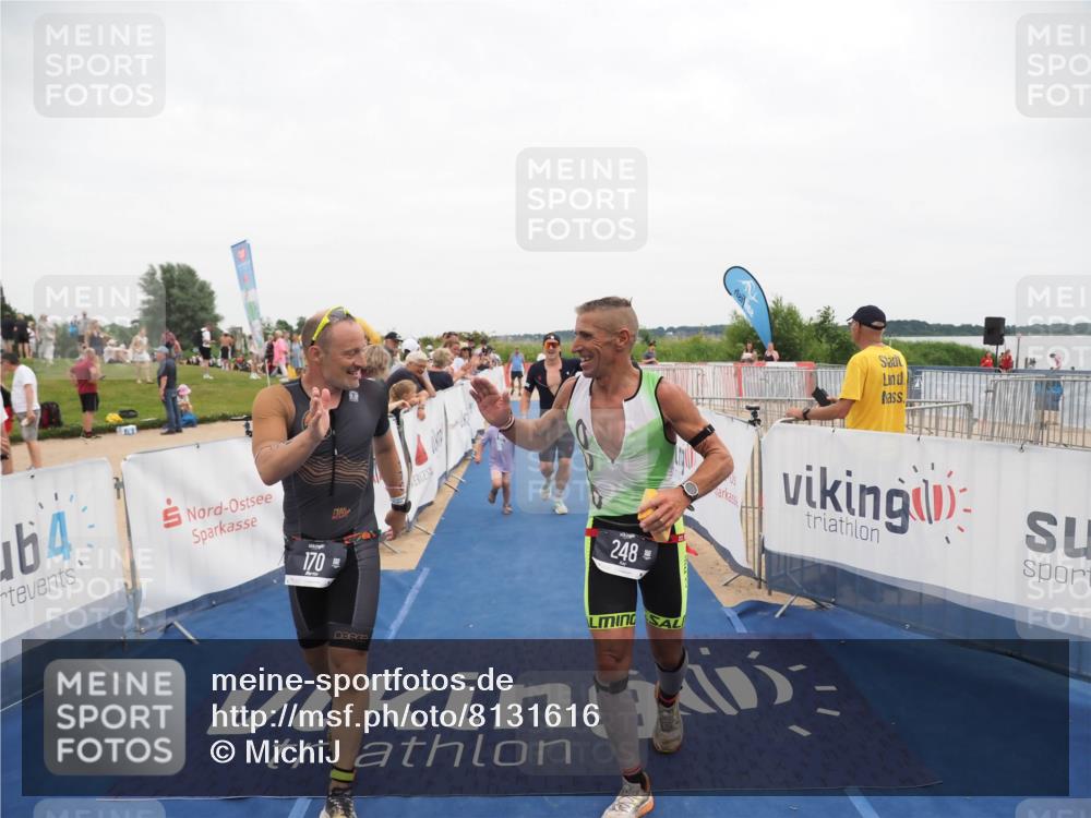 22.06.2025 - Viking Triathlon MichiJ http://msf.ph/oto/8131616 22.06.2025 15:40:02 Ziel 170, 180, 248 meine-sportfotos.de