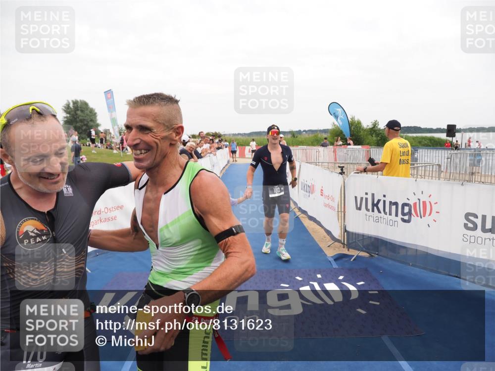 22.06.2025 - Viking Triathlon MichiJ http://msf.ph/oto/8131623 22.06.2025 15:40:03 Ziel 170, 180, 248 meine-sportfotos.de
