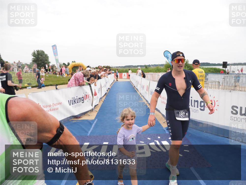 22.06.2025 - Viking Triathlon MichiJ http://msf.ph/oto/8131633 22.06.2025 15:40:04 Ziel 170, 180, 248 meine-sportfotos.de