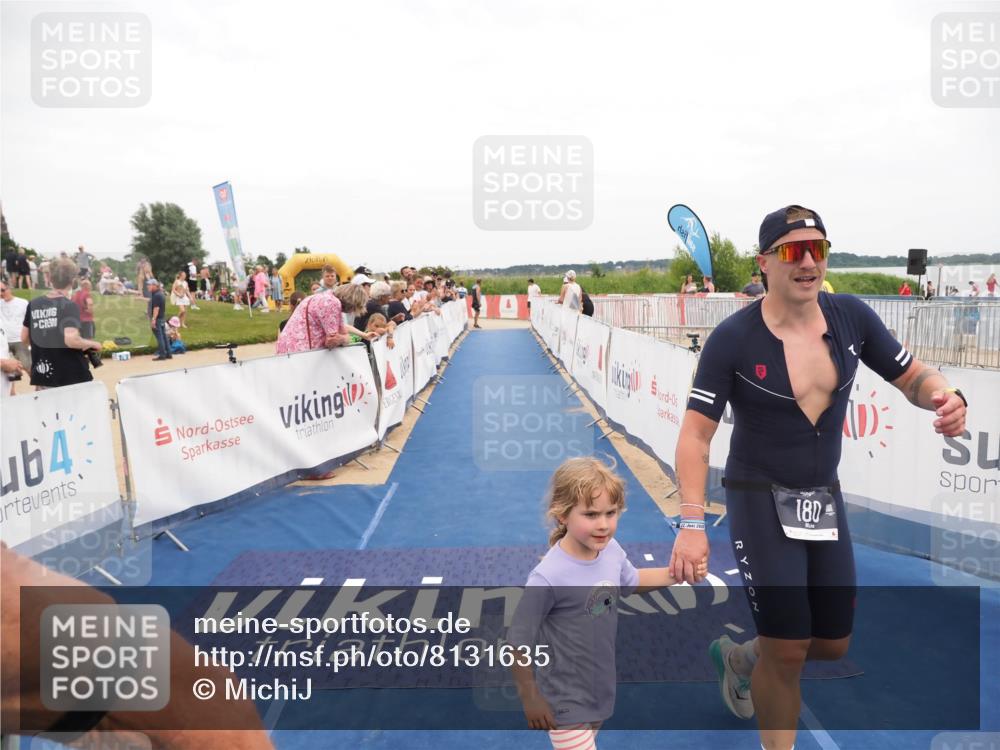 22.06.2025 - Viking Triathlon MichiJ http://msf.ph/oto/8131635 22.06.2025 15:40:05 Ziel 170, 180, 248 meine-sportfotos.de