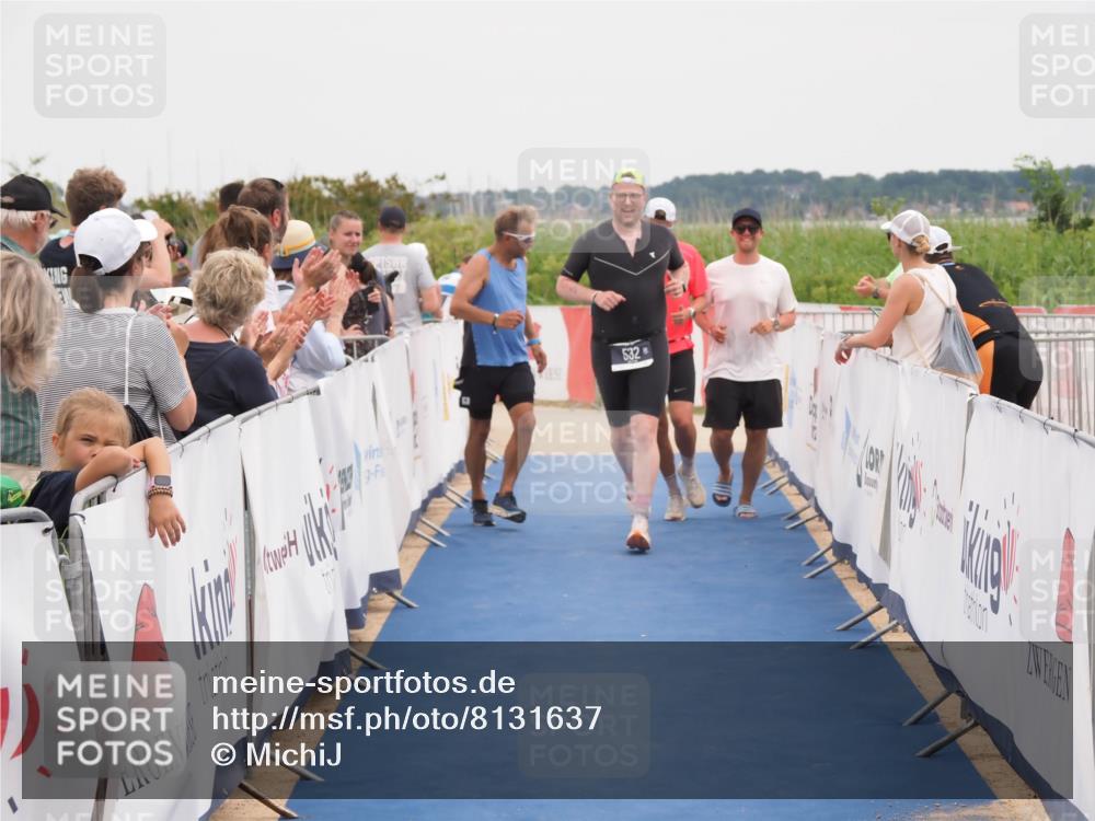 22.06.2025 - Viking Triathlon MichiJ http://msf.ph/oto/8131637 22.06.2025 15:40:14 Ziel 532, 644 meine-sportfotos.de