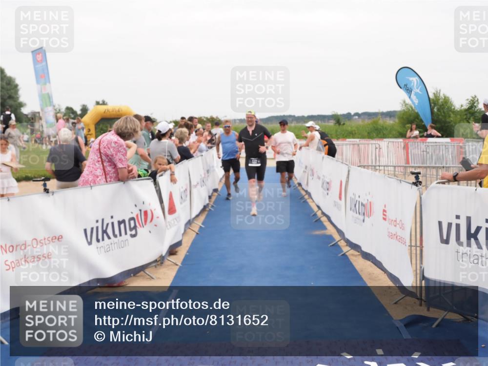22.06.2025 - Viking Triathlon MichiJ http://msf.ph/oto/8131652 22.06.2025 15:40:16 Ziel 532, 644 meine-sportfotos.de