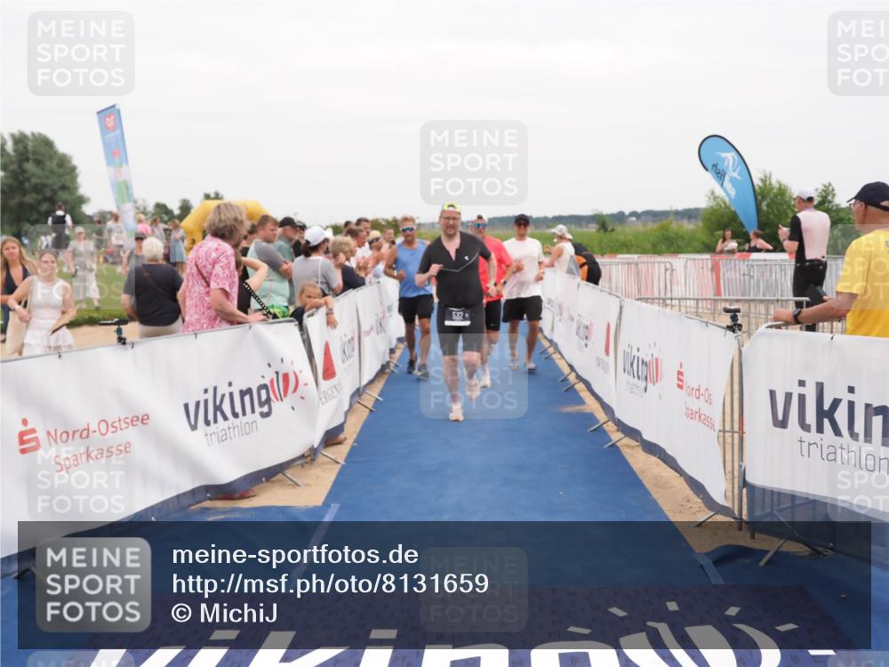 22.06.2025 - Viking Triathlon MichiJ http://msf.ph/oto/8131659 22.06.2025 15:40:17 Ziel 532, 644 meine-sportfotos.de