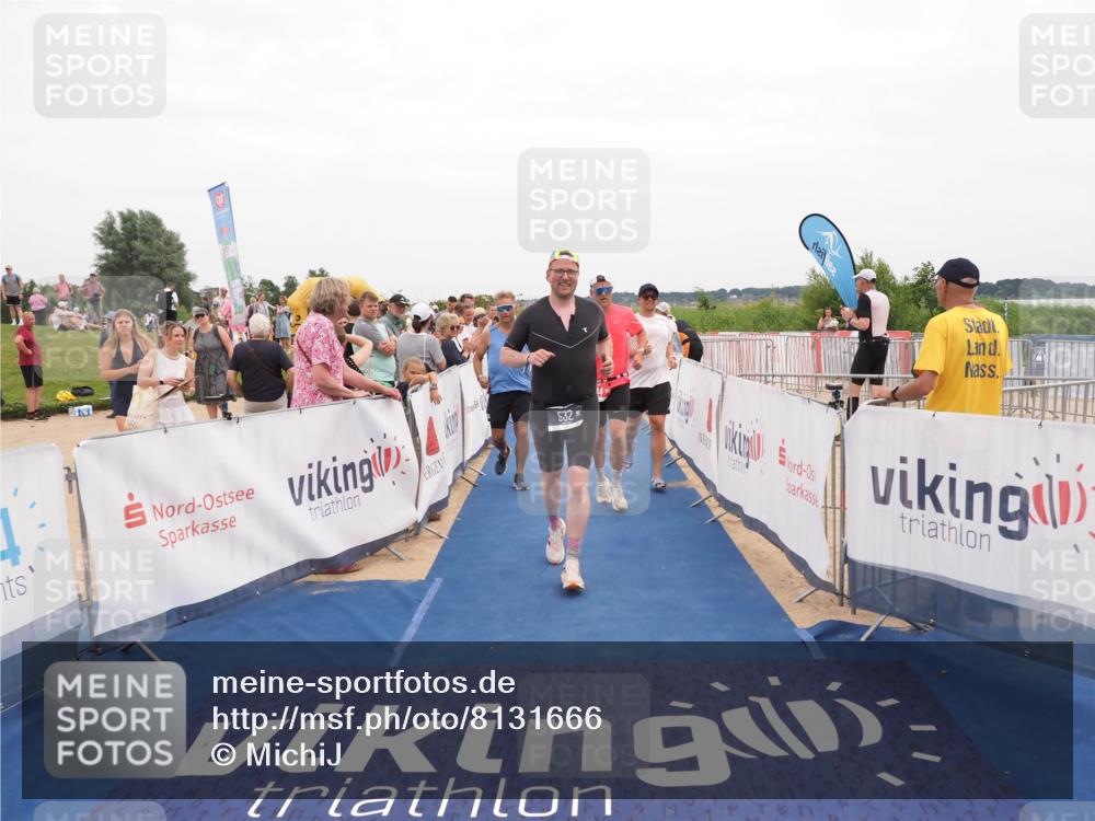 22.06.2025 - Viking Triathlon MichiJ http://msf.ph/oto/8131666 22.06.2025 15:40:18 Ziel 532, 644 meine-sportfotos.de